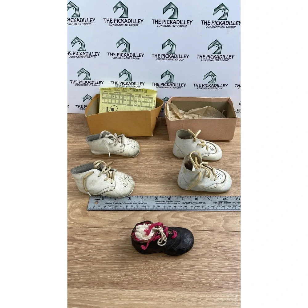 Vintage Mrs Days Ideal Baby Shoes Lot Antique Leather Booties Boxes Ephemera